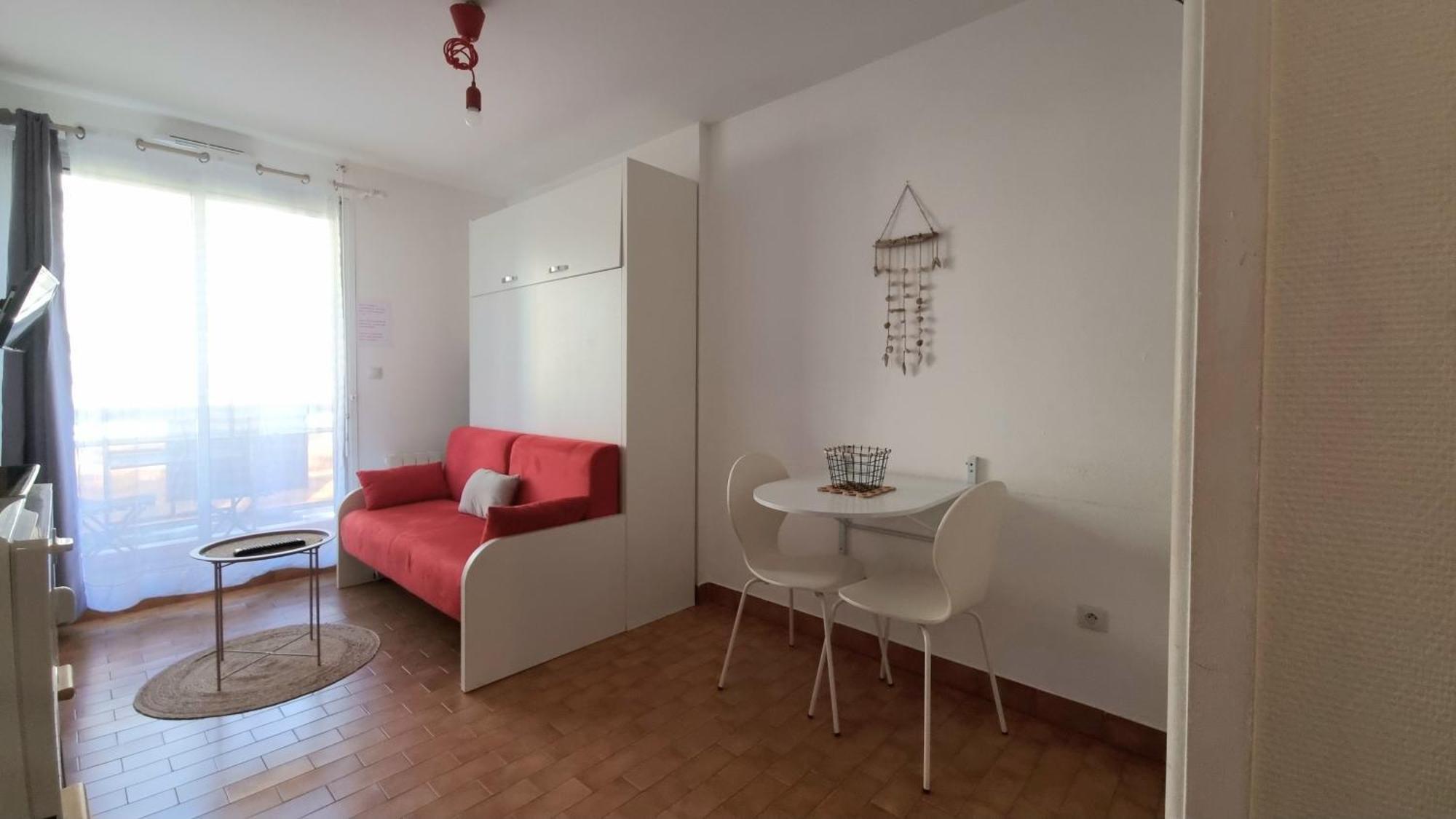 Studio Cozy En Bord De Plage Avec Vue Mer Et Wifi Canet-en-Roussillon Exterior photo